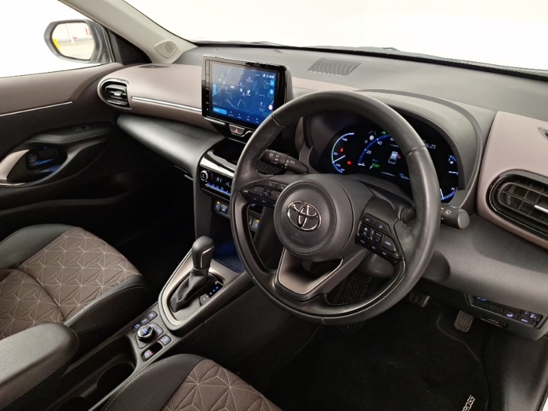 Used Toyota Yaris Cross 2023 for sale - 77052369: Photo 11