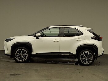 Used Toyota Yaris Cross 2023 for sale - 77052369: Photo