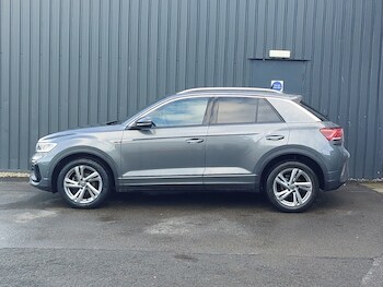 Used Volkswagen T-Roc 2022 for sale - 77371487: Photo