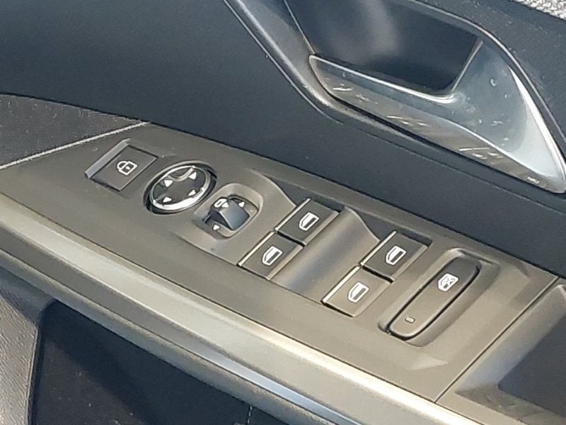 Used Peugeot 3008 2025 for sale - 77556679: Photo 12