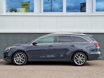 Used Kia Ceed 2025 for sale - 78937000: Photo