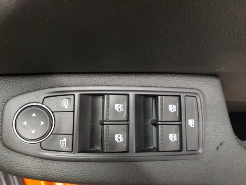 Used Renault Clio 2023 for sale - 76347643: Photo 12