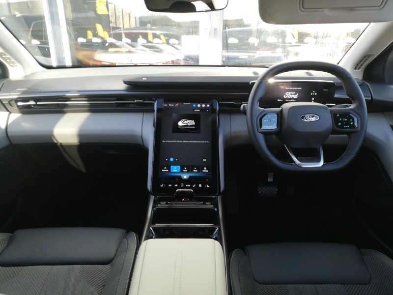 Used Ford Explorer 2025 for sale - 76921130: Photo 2