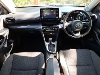 Used Toyota Yaris Cross 2023 for sale - 78704266: Photo