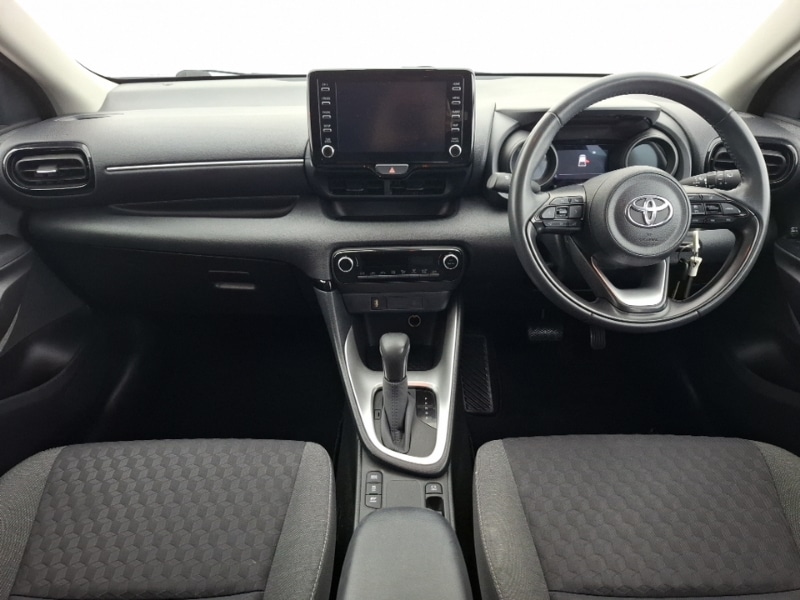 Used Toyota Yaris 2021 for sale - 76414297: Photo 2