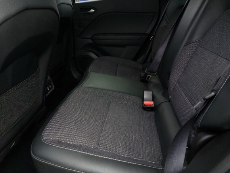 Used Renault Captur 2024 for sale - 77948209: Photo 6