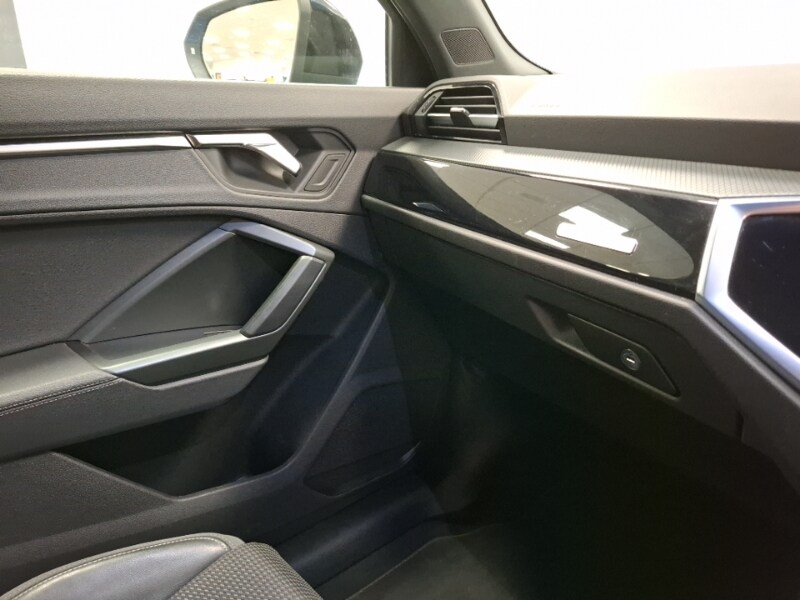 Used Audi Q3 2022 for sale - 77492061: Photo 11