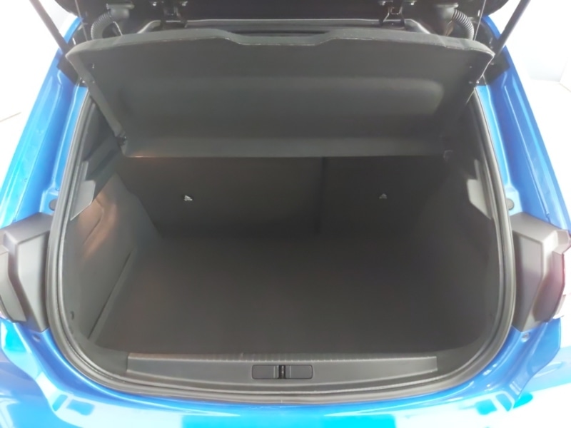 Used Peugeot 208 2023 for sale - 76591873: Photo 8