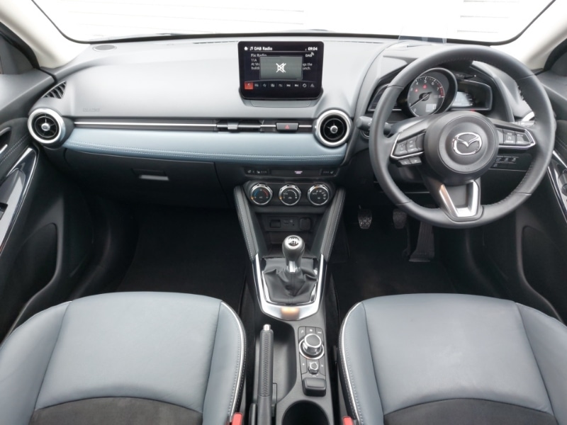 Used Mazda Mazda2 2022 for sale - 76404347: Photo 2