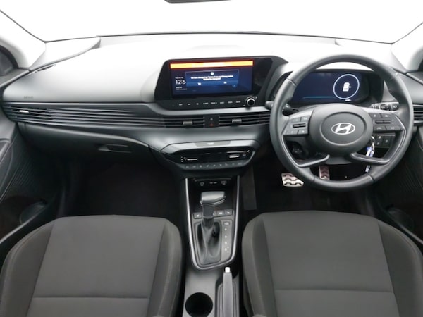 Used Hyundai BAYON 2024 for sale - 76198819: Photo 2