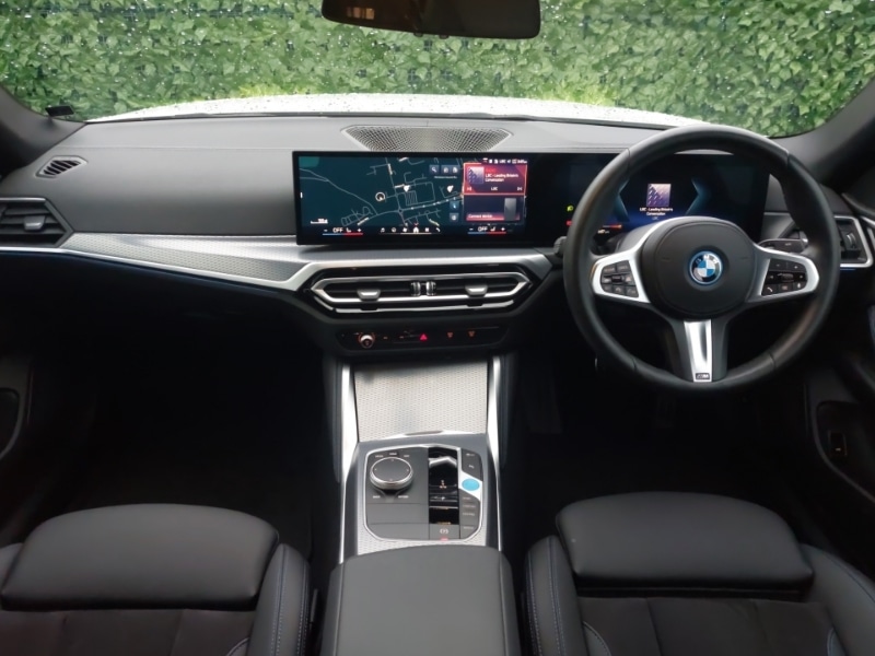 Used BMW i4 2023 for sale - 76764768: Photo 4