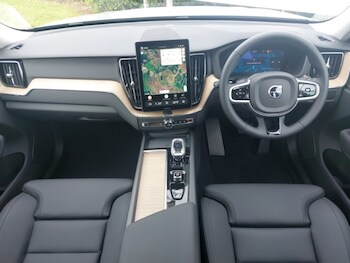 Used Volvo XC60 2025 for sale - 78723950: Photo
