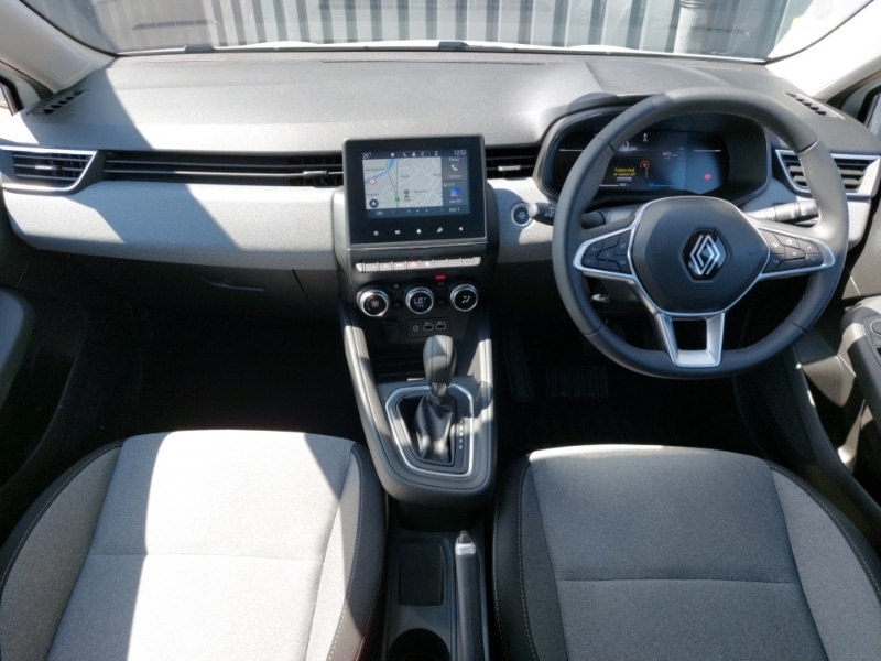 Used Renault Clio 2024 for sale - 76770680: Photo 2