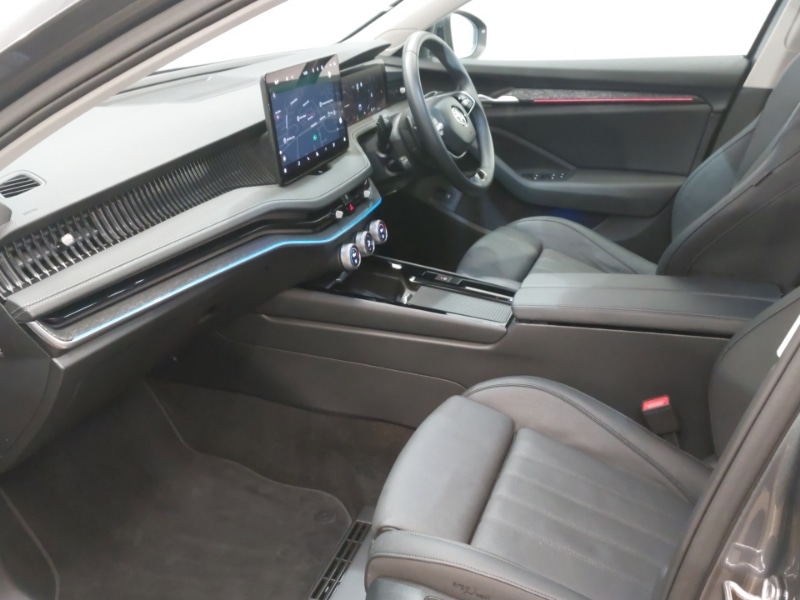 Used Skoda Superb 2024 for sale - 76160269: Photo 5