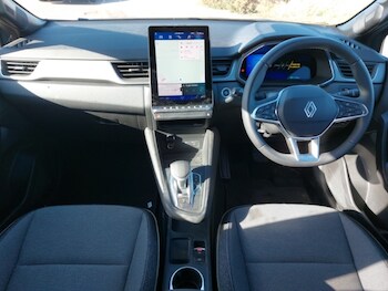 Used Renault Other 2024 for sale - 77325804: Photo