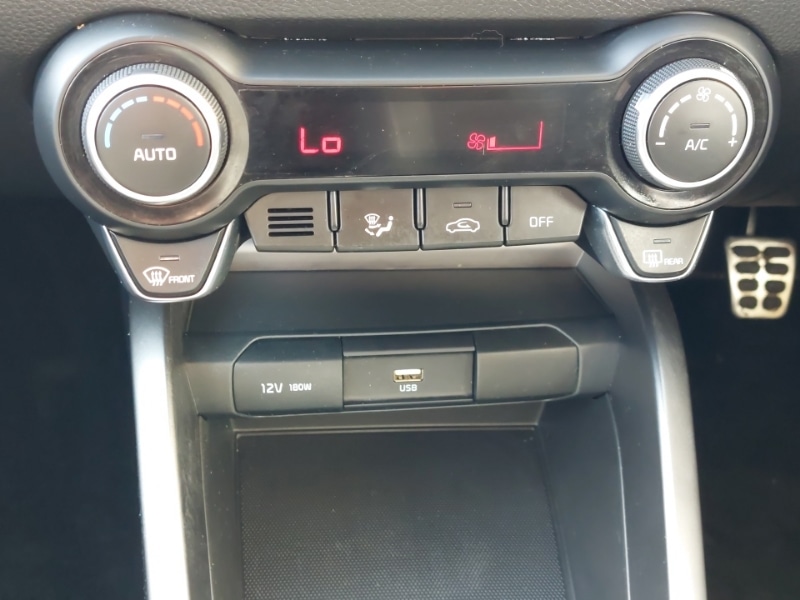 Used Kia Stonic 2023 for sale - 78169899: Photo 11