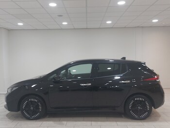 Used Nissan Leaf 2022 for sale - 77823245: Photo