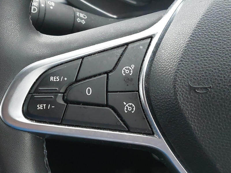 Used Renault Captur 2021 for sale - 77875891: Photo 12