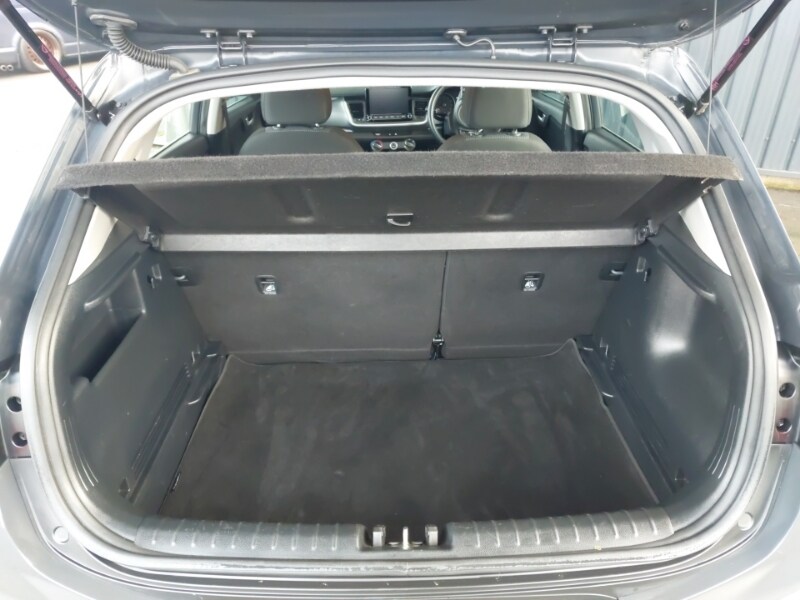 Used Kia Stonic 2021 for sale - 77544627: Photo 8