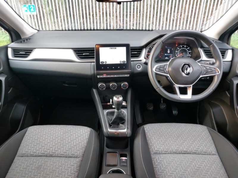 Used Renault Captur 2021 for sale - 76644508: Photo 2
