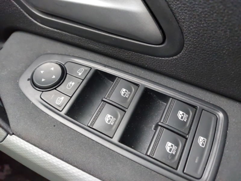 Used Dacia Duster 2025 for sale - 77165326: Photo 12