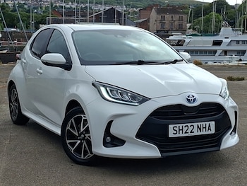 Used Toyota Yaris 2022 for sale - 79569400: Photo