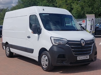 Renault Master feature image