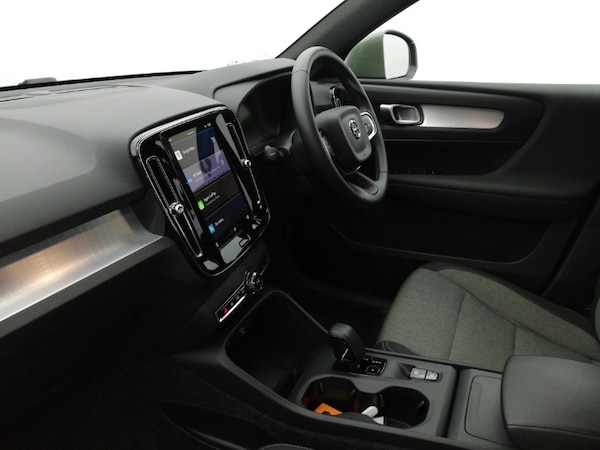 Used Volvo XC40 2024 for sale - 76244102: Photo 5