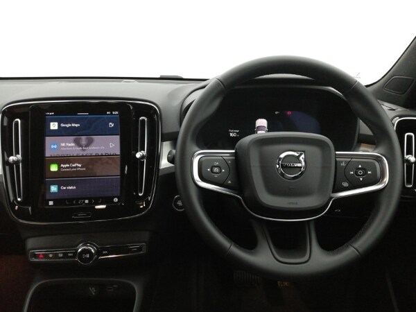 Used Volvo XC40 2024 for sale - 76244102: Photo 7