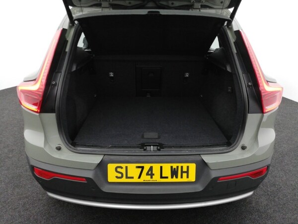 Used Volvo XC40 2024 for sale - 76244102: Photo 8