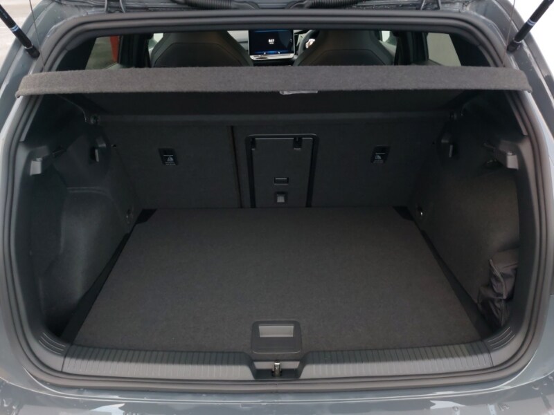 Used Volkswagen Golf 2024 for sale - 77365871: Photo 8