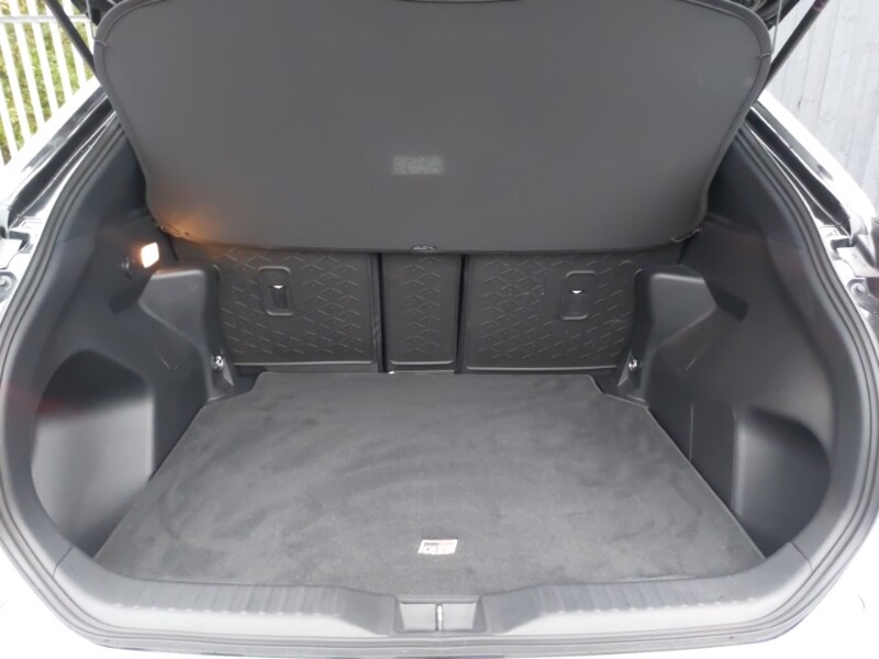 Used Toyota Yaris Cross 2024 for sale - 76465891: Photo 8