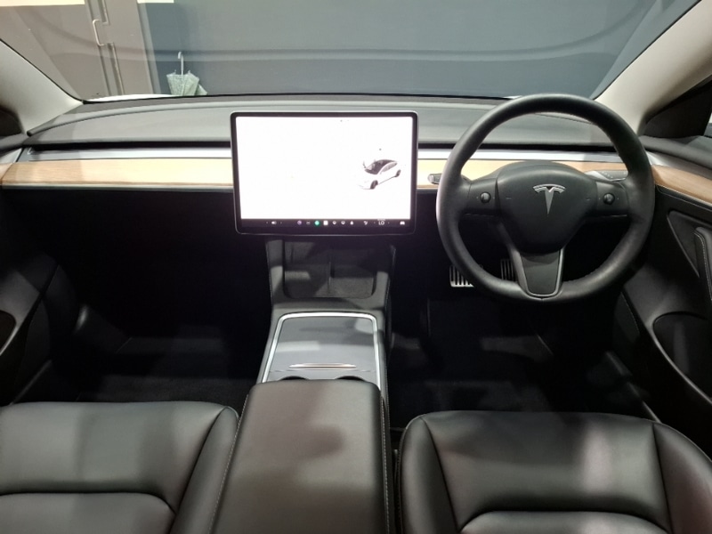 Used Tesla Model 3 2021 for sale - 76952110: Photo 2