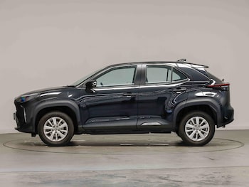 Used Toyota Yaris Cross 2024 for sale - 79546013: Photo