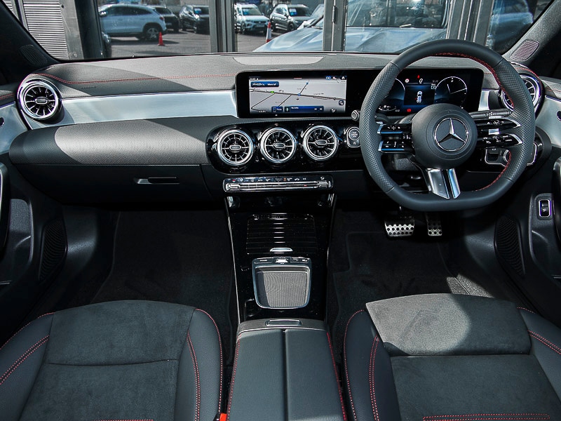 Used Mercedes-Benz CLA 2022 for sale - 76129570: Photo 2