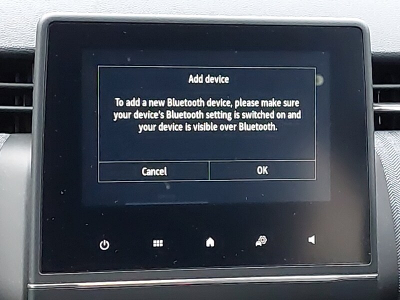 Used Renault Clio 2024 for sale - 77556428: Photo 11