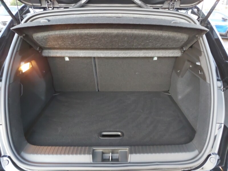 Used Renault Captur 2023 for sale - 77817180: Photo 8