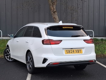 Used Kia Ceed 2024 for sale - 77312133: Photo