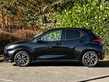 Used Toyota Yaris 2023 for sale - 77851937: Photo