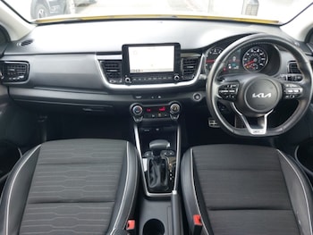 Used Kia Stonic 2023 for sale - 79585550: Photo