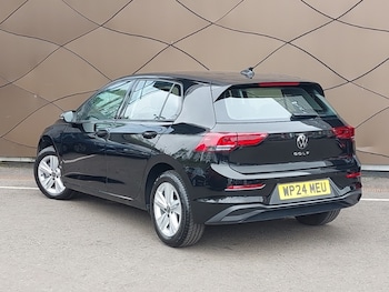 Used Volkswagen Golf 2024 for sale - 78370022: Photo