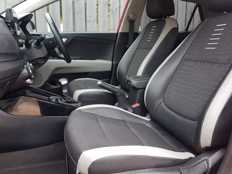 Used Kia Stonic 2021 for sale - 76619351: Photo 5