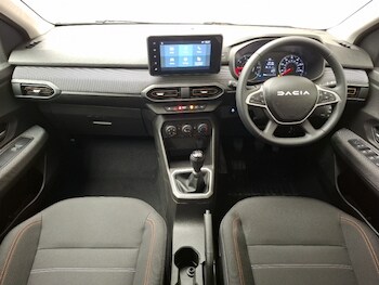 Used Dacia Sandero Stepway 2024 for sale - 78328132: Photo