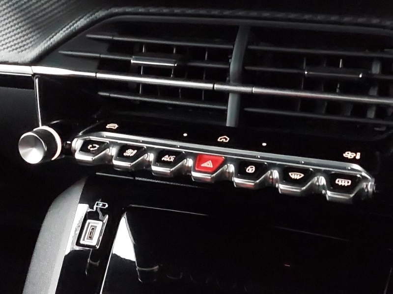 Used Peugeot 2008 2024 for sale - 77523035: Photo 11