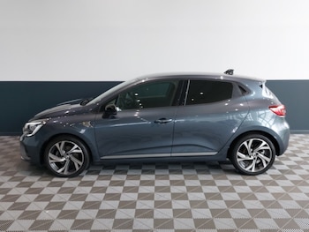 Used Renault Clio 2022 for sale - 77677732: Photo