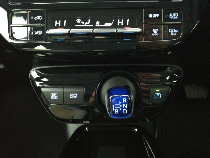 Used Toyota Prius 2020 for sale - 76397640: Photo 12