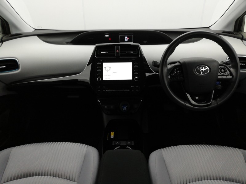 Used Toyota Prius 2020 for sale - 76397640: Photo 2