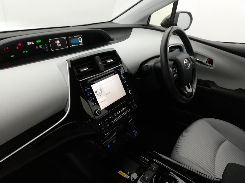 Used Toyota Prius 2020 for sale - 76397640: Photo 5