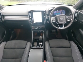 Used Volvo XC40 2024 for sale - 77202189: Photo