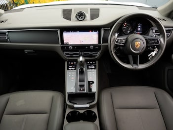 Used Porsche Macan 2021 for sale - 76451476: Photo